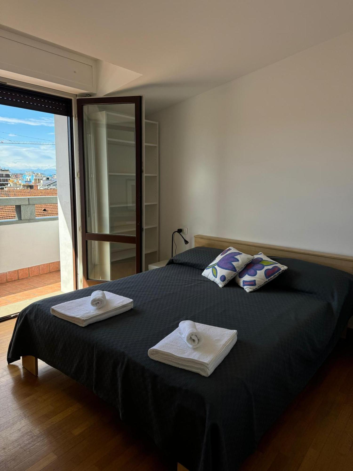 Appartamento Isola- Attico Con Balcone มิลาน ภายนอก รูปภาพ